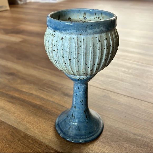 Vintage Studio Pottery Goblet Signed P86 Blue Speckled Stoneware Chalice 8” - Picture 3 of 7